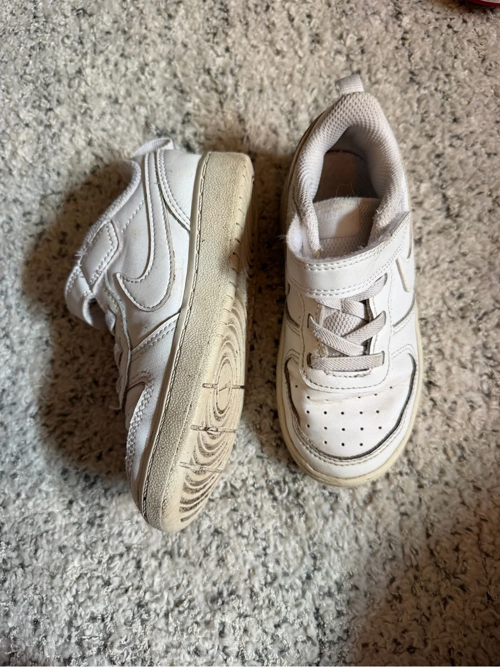 Nike Kids White Velcro & Elastic Lace Sneakers size 9